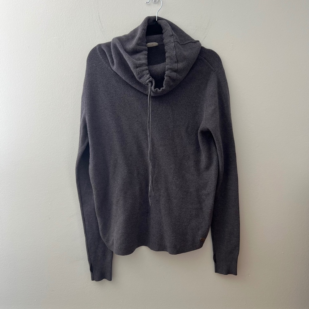 Athleisure by Sioni Gray Cowl Neck‎ Thumb Hole Knit Sweater